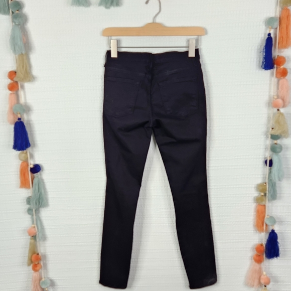 Frame Le Color Ripped Jeans In Film Noir - Picture 5 of 7